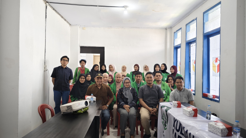 Dokumentasi foto bersama dengan mahasiswa UIN palopo
