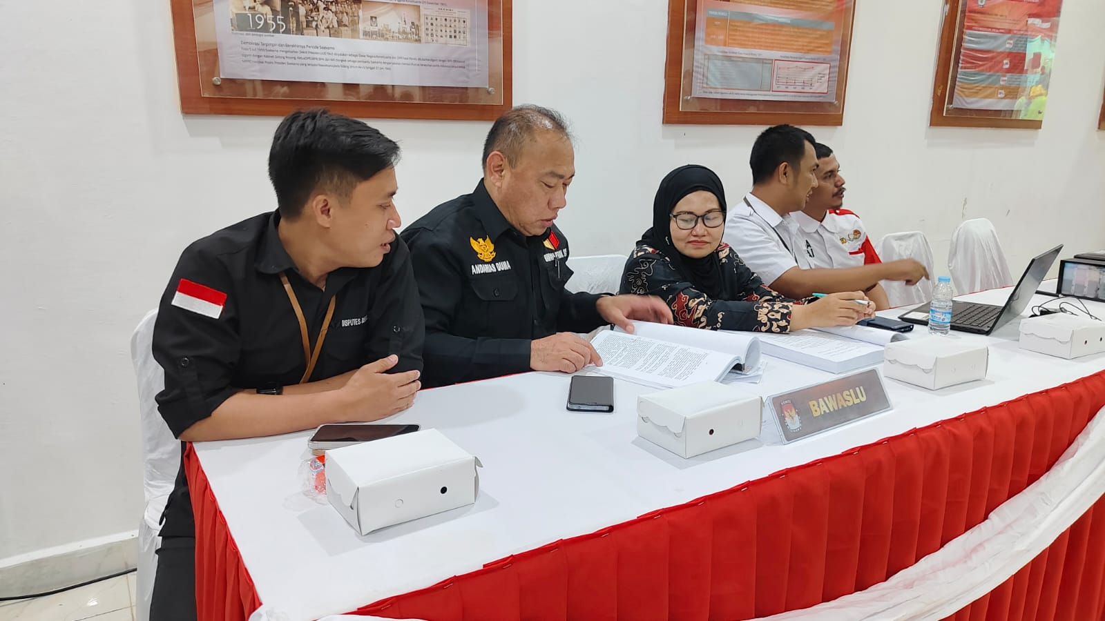 Bawaslu Prov. Sulsel bersama Bawaslu Kota Palopo saat awasi pencalonan Wakil Walikota dan Wakil Wali Kota Palopo